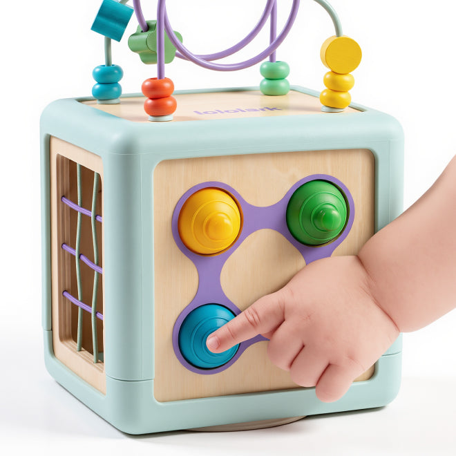 9–12M Made for curious hands