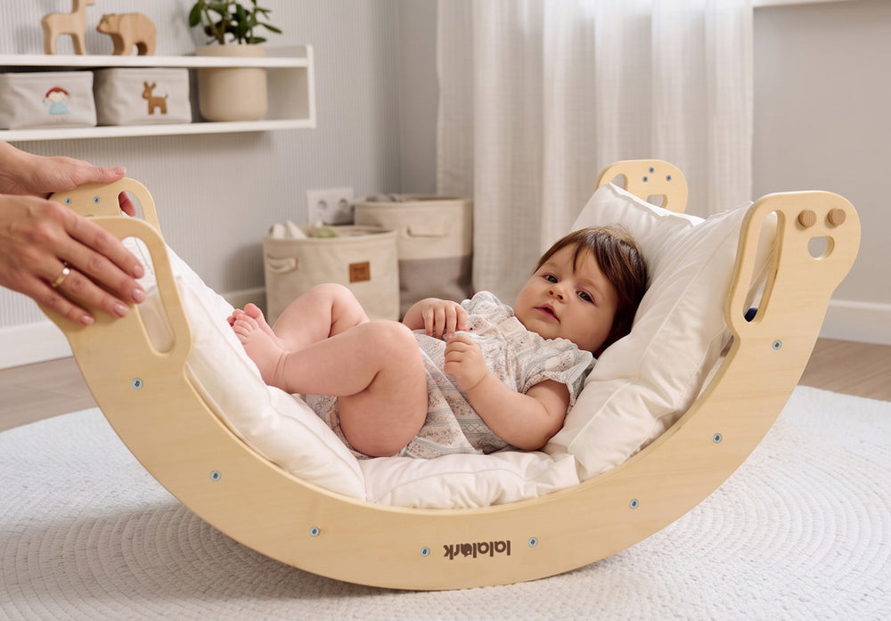 6–12M <br>Early movement & balance